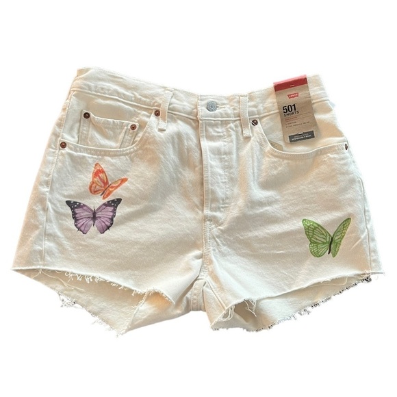 LEVI’S Butterfly Print 501 Raw Hem Jean Shorts Off White Size 30 NEW - Picture 2 of 9